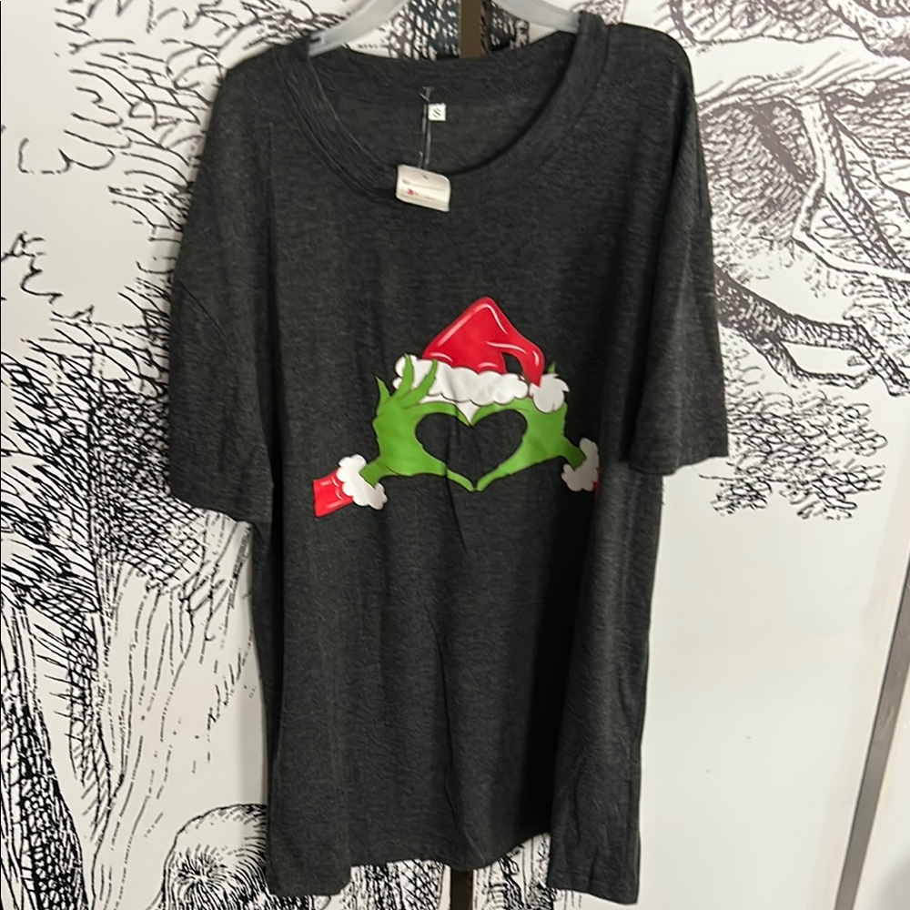 Festive Gray T-Shirt with Holiday Graphic